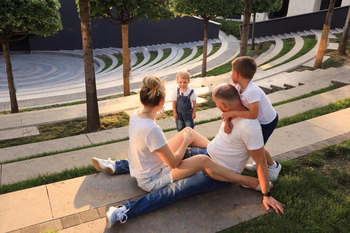 The Benefits of Family Therapy: Enhancing Relationships at Home