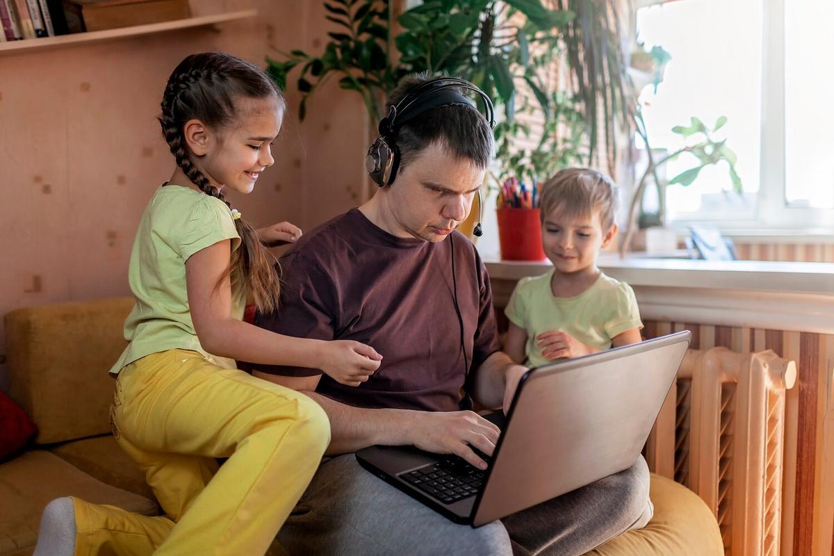 Adapting to Educational Technology: Tips for Parents